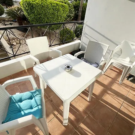H&o Spacious 2-bedroom Near Paphos Centre Kissonerga